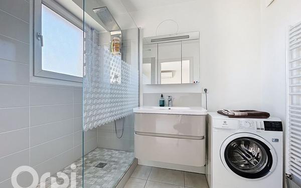 Appartement à vendre    4 pièces • 111,21 m2 Saint-Raphaël