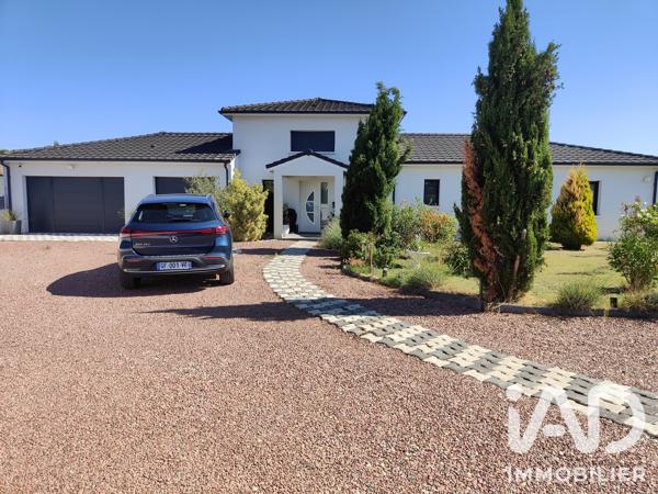 Maison à vendre 6 pièces 196,48 m² Saint-Martin-Petit
