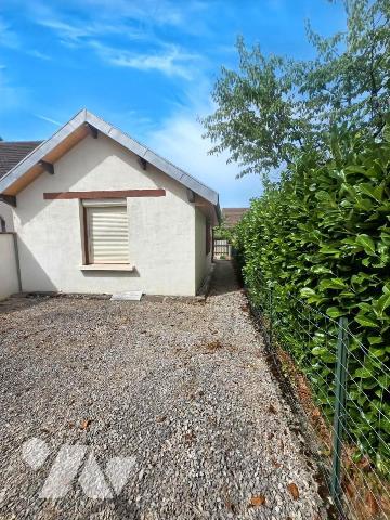 Maison de plain-pied de 137m² sur la commune de MACORNAY.