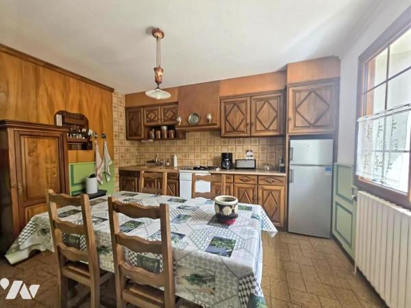Maison de plain-pied de 137m² sur la commune de MACORNAY.