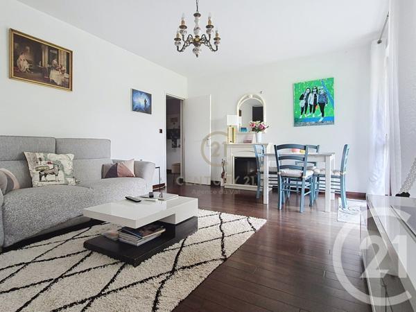 Appartement F3 à vendre  3 pièces - 66,74 m2 TORCY - 77