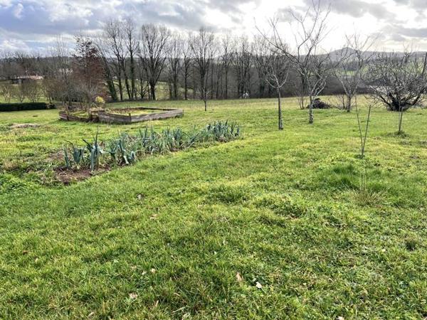 Terrain à vendre |  Saint-Cyr-la-Roche |  1300 m²