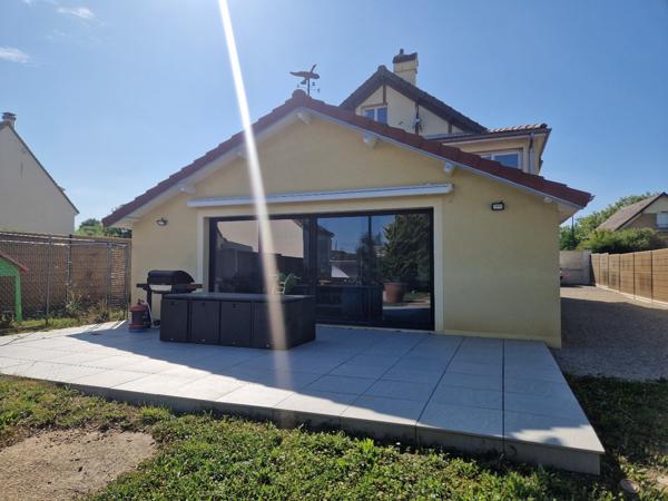 Maison à BREVAL (78980)