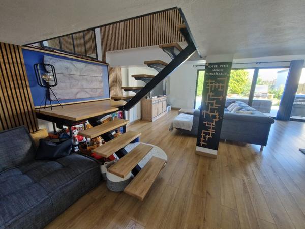 Maison à BREVAL (78980)