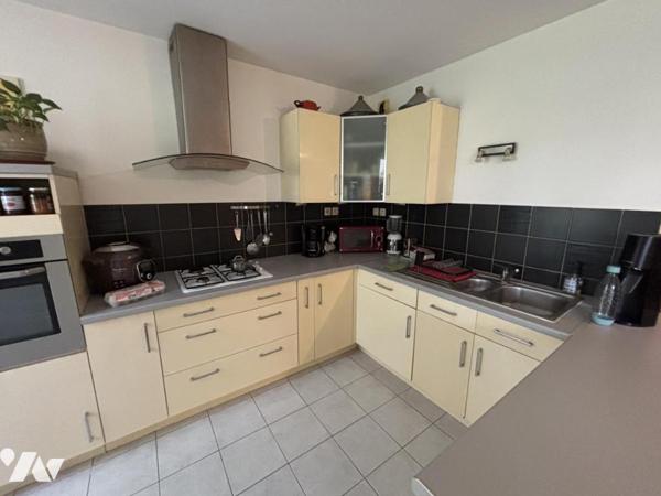Appartement T2 avec terrasse et parking en sous-sol – Résidence recherchée d'Angers