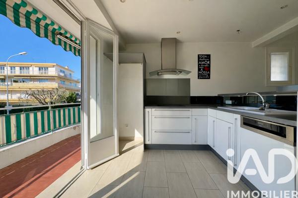 Appartement à vendre 3 pièces 76 m² Cagnes-sur-Mer