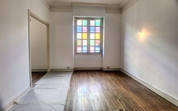 Appartement à louer    3 pièces • 104,43 m2 Orléans