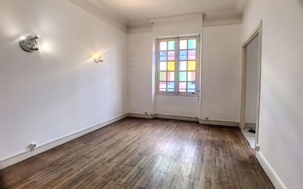 Appartement à louer    3 pièces • 104,43 m2 Orléans