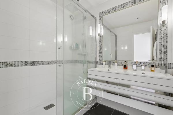 Paris 16ème, Appartement 1 Chambre -  55 m² à vendre