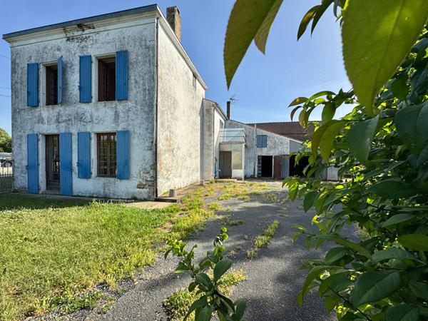 Maison 17700 St Pierre la Noue