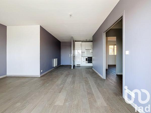 Appartement 3 pièces de 57 m² à Montreuil (93100)