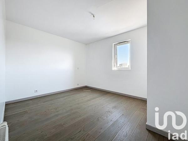 Appartement 3 pièces de 57 m² à Montreuil (93100)