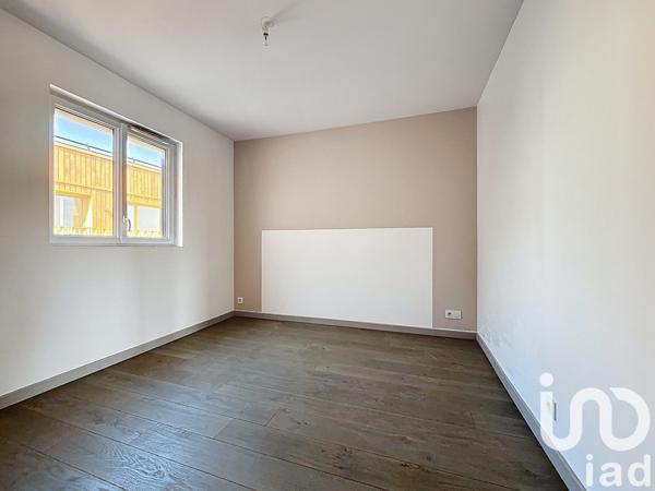 Appartement 3 pièces de 57 m² à Montreuil (93100)