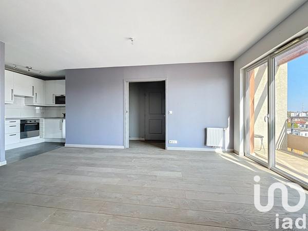Appartement 3 pièces de 57 m² à Montreuil (93100)
