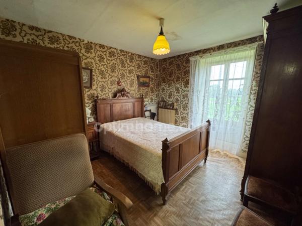 Maison avec grange ARNAC LA POSTE (87)