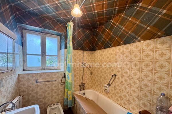 Maison avec grange ARNAC LA POSTE (87)