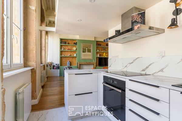 Appartement rénové au cachet de l’ancien préservé.