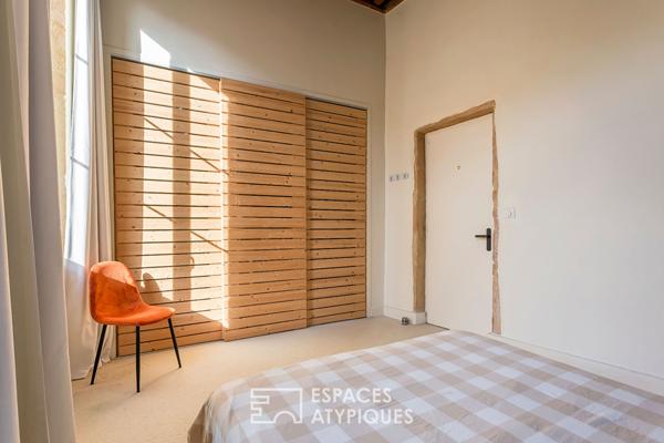 Appartement rénové au cachet de l’ancien préservé.