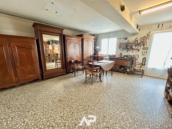 Maison 3 chambres + Potentiel - PERIGNY €388 500 ** - Référence MR582D3