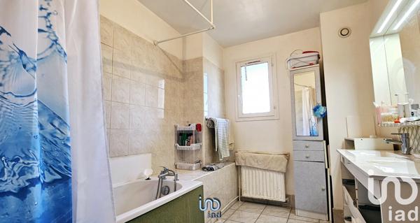 Maison à vendre 9 pièces 167 m² Sainte-Geneviève-des-Bois