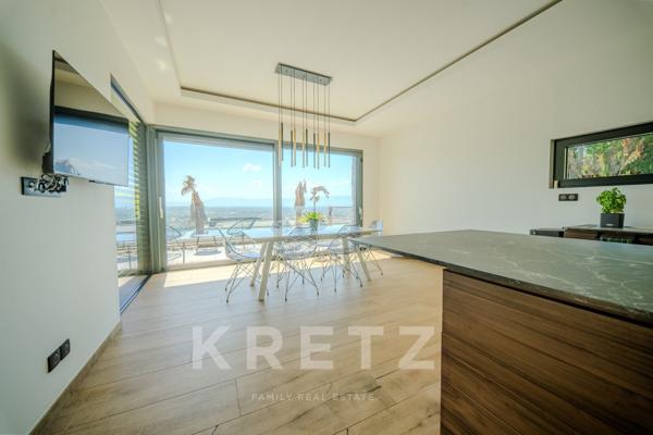 VÉTRAZ-MONTHOUX – VILLA PRESTIGE VUE GENÈVE & PISCINE À DÉBORDEMENT