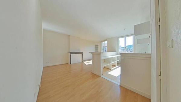 Appartement 3 pièces                                        - 42000 Saint-Étienne Réf : 12392