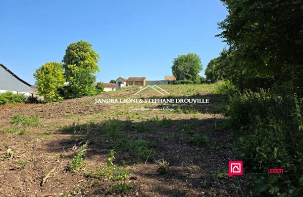 AUNEAU - BEAU TERRAIN A BATIR DE 1.126 m2