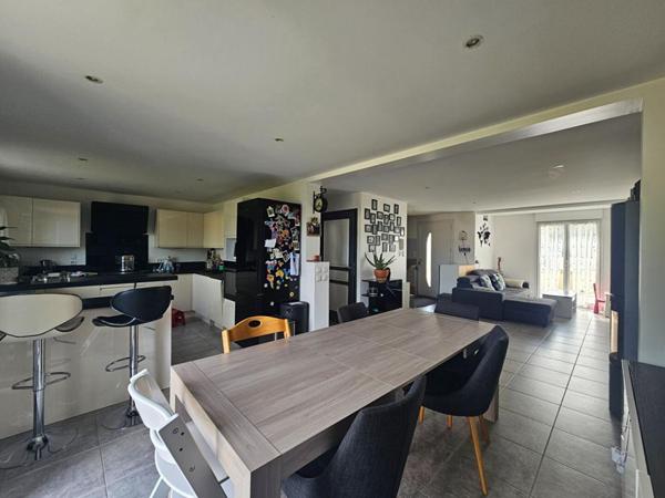 MAISON DE 2015, PROCHE TOUTES COMMODITÉS