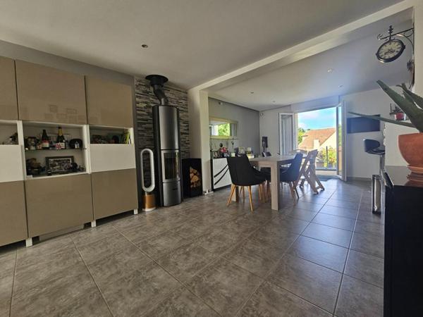 MAISON DE 2015, PROCHE TOUTES COMMODITÉS