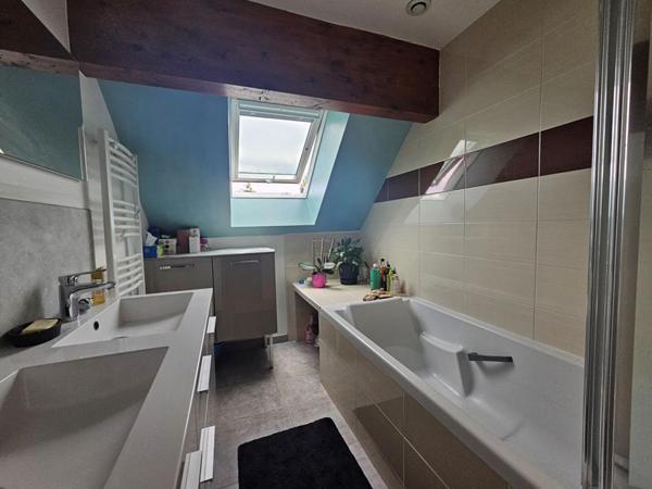 MAISON DE 2015, PROCHE TOUTES COMMODITÉS