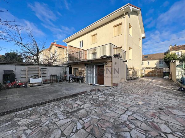 Maison spacieuse à Villeneuve-Saint-Georges, Idéale Famille Nombreuse ou Investisseur