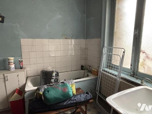 LILLE proche Sébastopol Maison ancienne de 170m² avec jardin 