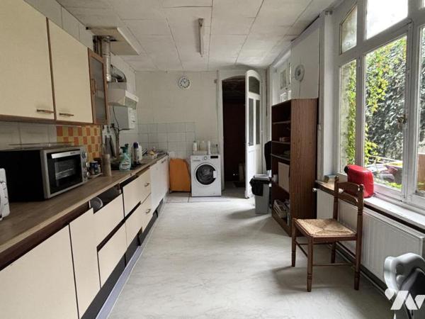 LILLE proche Sébastopol Maison ancienne de 170m² avec jardin 