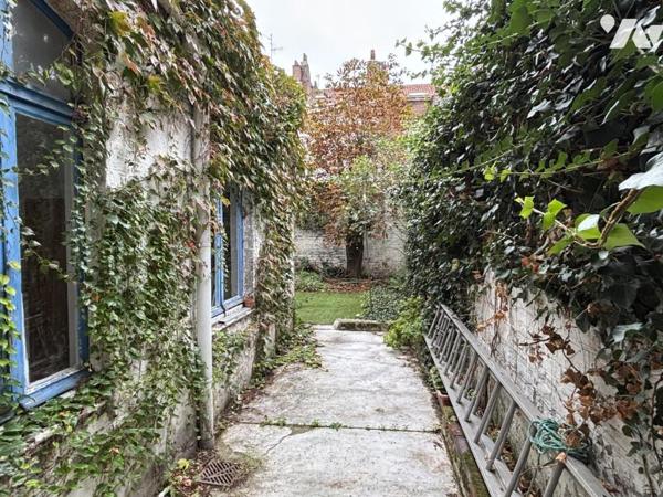 LILLE proche Sébastopol Maison ancienne de 170m² avec jardin 