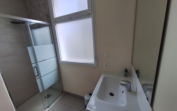 Appartement à vendre    2 pièces • 50 m2 Plestin-les-Grèves