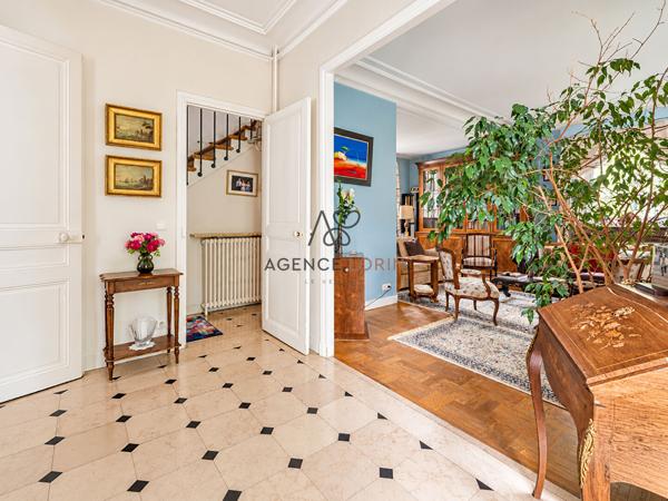 Maison Le Vésinet 9 pièces 191 m² Le vesinet
