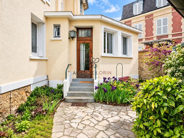 Maison Le Vésinet 9 pièces 191 m² Le vesinet