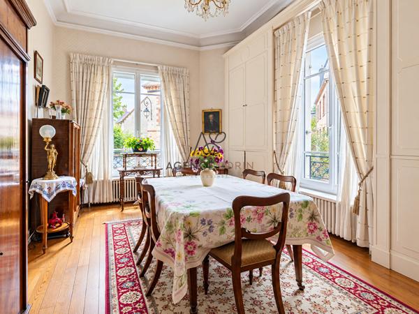 Maison Le Vésinet 9 pièces 191 m² Le vesinet