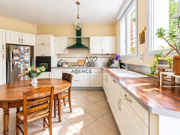 Maison Le Vésinet 9 pièces 191 m² Le vesinet