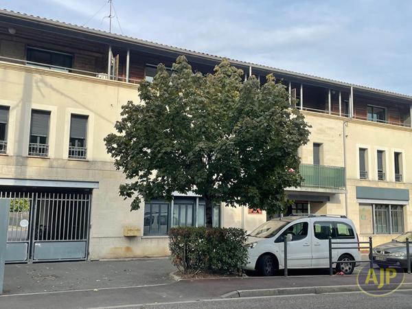 Appartement à vendre Leognan - 2 pièces, 39m² avec 1 chambre(s) à 149 800€ - AJP Immobilier Bordeaux Chartrons