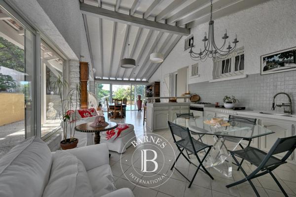 Montpellier, Maison 7 Chambres -  256 m² à vendre