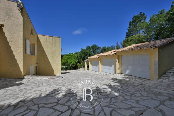 Montpellier, Maison 7 Chambres -  256 m² à vendre