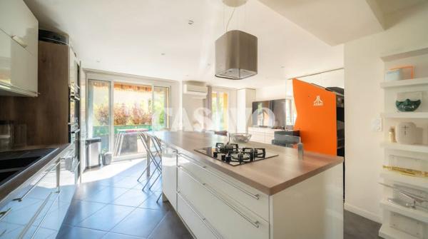 Vente Appartement 4 pièces de 79m² - 13090 Aix-en-Provence