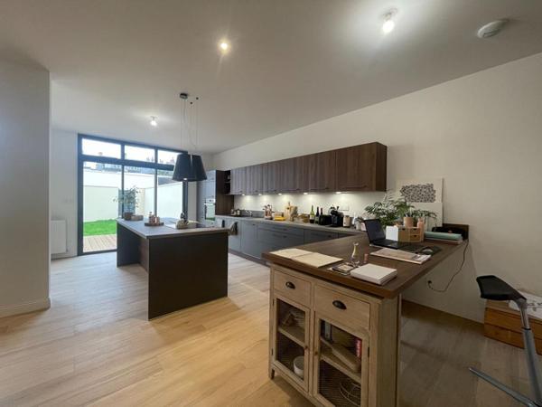 Maison Le Mans 8 pièce(s) 222 m2