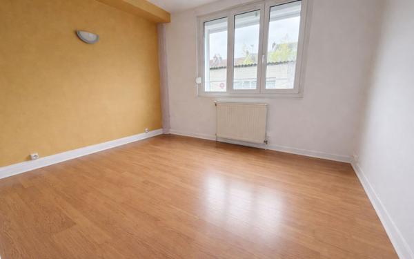 Appartement à vendre    3 pièces •  Saint-Quentin