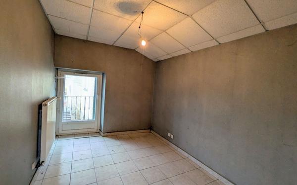 Maison à vendre    3 pièces •  Virieu