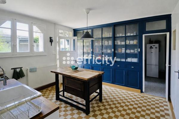 Maison 10 pièces - 246 m²