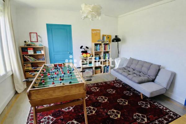 Maison 10 pièces - 246 m²