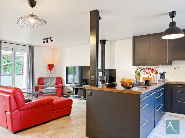Maison 5 pièces - 128 m² habitables - Sous-sol total, 2 terrasses couvertes, jardin - Linas 91310