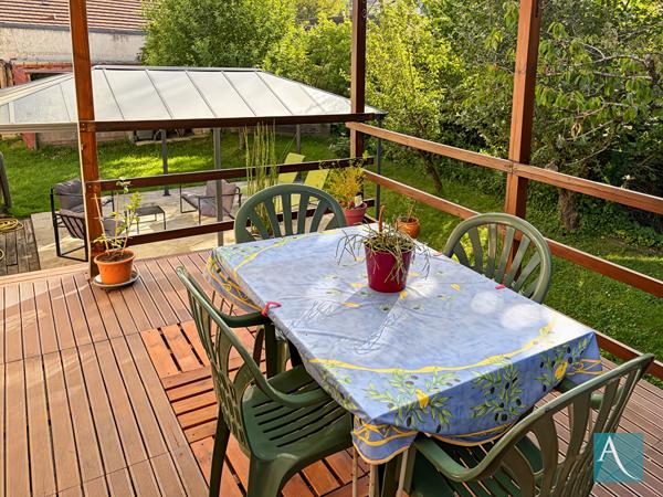Maison 5 pièces - 128 m² habitables - Sous-sol total, 2 terrasses couvertes, jardin - Linas 91310